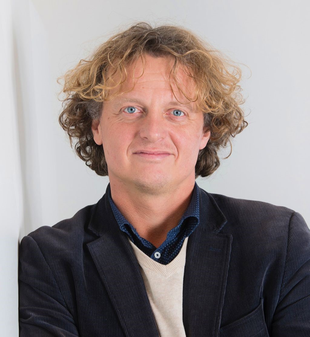 michiel-kasteleijn-975×1060-1